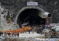 El hundimiento del túnel ocurrió el 12 de noviembre, por la caída de escombros y las sucesivas averías de las máquinas perforadoras