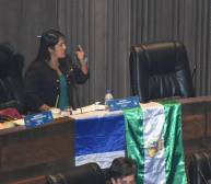 La senadora del MAS, Soledad Flores, presentó la moción para dispensar el trámite