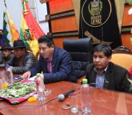 Gobernador de La Paz, Santos Quispe, dirige en Coed enfocado en la sequía e incendios