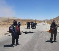 Bloqueo de mineros en la carretera La Paz - Oruro