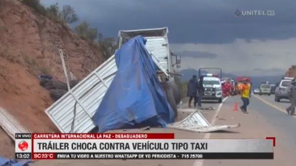 Un Tráiler Choca Contra Un Vehículo En Carretera La Paz Desaguadero 6241