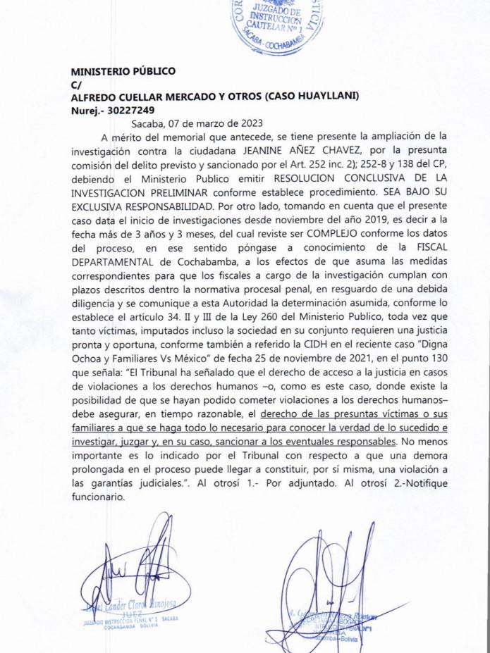 El documento firmado por el juez Claros de Sacaba