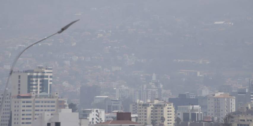 El humo y contaminación por los incendios en el Trópico llegan a la ...